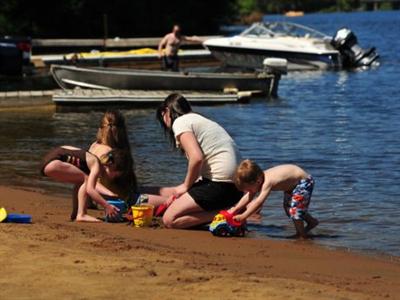 фото отеля Lakewoods Cottage Resort