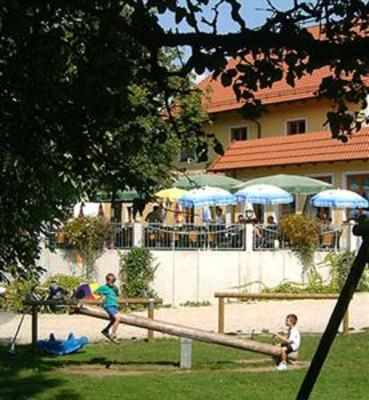 фото отеля Landgasthof Zum Birnthaler