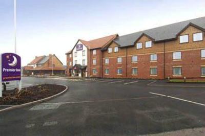 фото отеля Premier Inn Rugeley