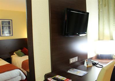 фото отеля Comfort Hotel Orly Draveil