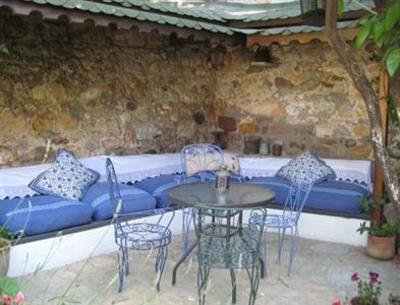 фото отеля Zeytin Pension Ayvalik