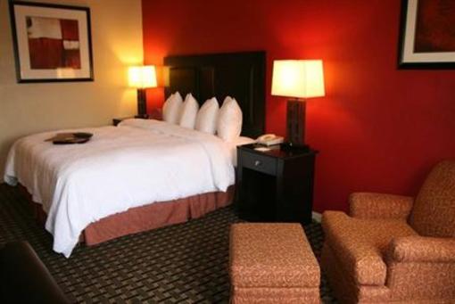 фото отеля Hampton Inn & Suites Houston Clear Lake Webster