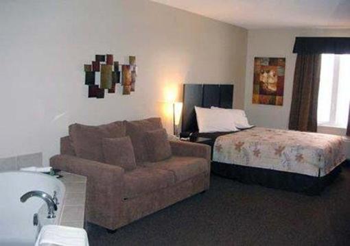фото отеля Econo Lodge Saint-Apollinaire (Canada)