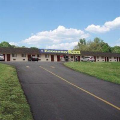 фото отеля Economy Inn Crossville