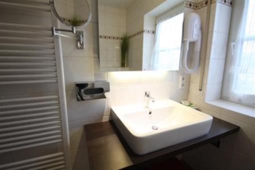 фото отеля Hotel Cristall Haibach (Lower Franconia)