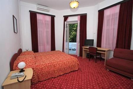 фото отеля Hotel Sumratin