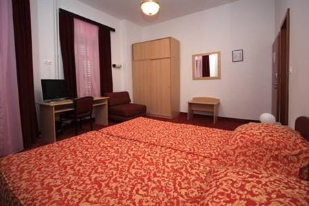 фото отеля Hotel Sumratin