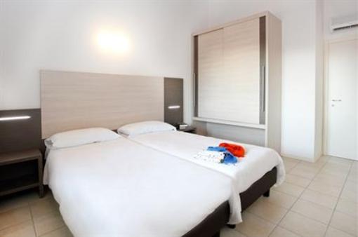 фото отеля Appartamenti Camping Maroadi
