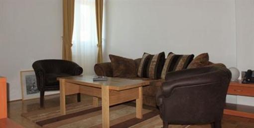 фото отеля Hunting Lodge