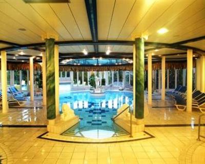 фото отеля Burghotel Am Hohen Bogen Neukirchen beim Heiligen Blut