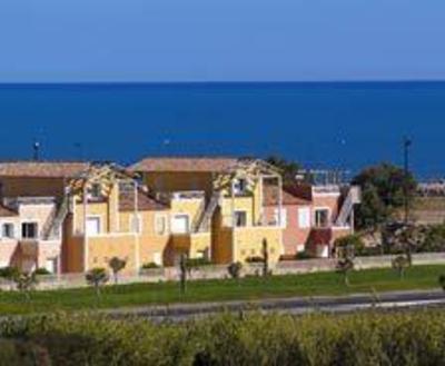 фото отеля Residence Plein Sud & Les Dorades Narbonne