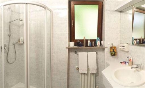фото отеля Hotel St. Justina Hof