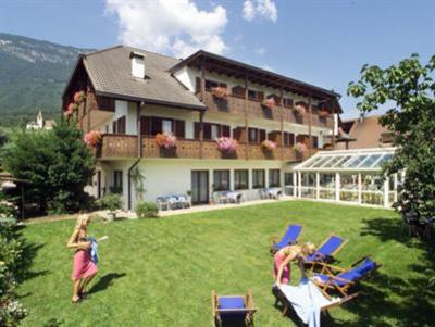 фото отеля Hotel St. Justina Hof