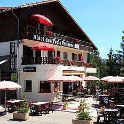 фото отеля Hotel Les Trois Vallees Moulinet
