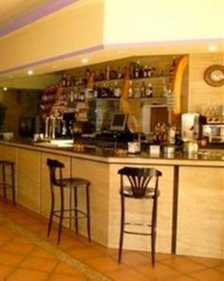 фото отеля Hostal La Escapada Uleila del Campo