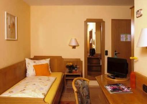 фото отеля Hotel & Restaurant Zum Schwanen