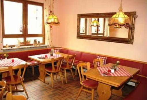 фото отеля Hotel & Restaurant Zum Schwanen
