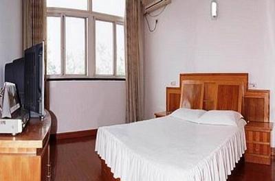 фото отеля Wuzhen Central West View Inn