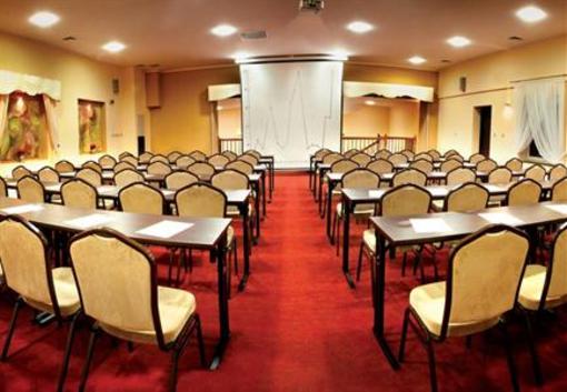 фото отеля Hotel Niemcza Spa