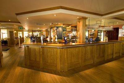 фото отеля Premier Inn Business Park Gloucester