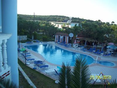 фото отеля Callinica Hotel & Apartments