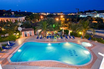 фото отеля Callinica Hotel & Apartments