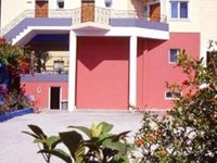 Tarra Apartments