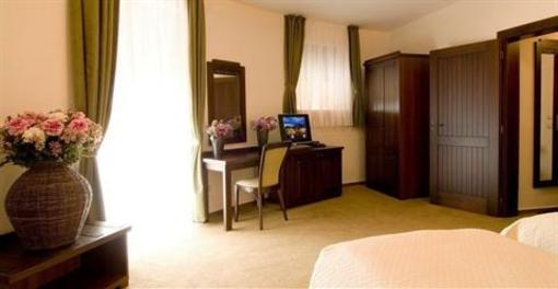 фото отеля Rybarsky Dvor Pension & Restaurant Piestany