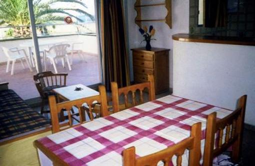 фото отеля Apartamentos Osiris