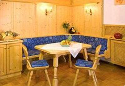 фото отеля Gastehaus Weisses Rossl