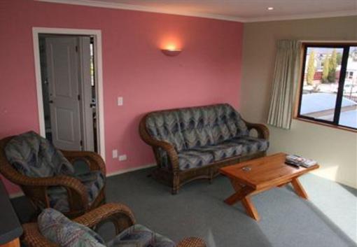 фото отеля Boatshed Motel Apartments