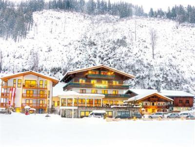 фото отеля Landhaus Rohregger Hotel Neukirchen am Grossvenediger
