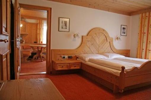 фото отеля Landhaus Rohregger Hotel Neukirchen am Grossvenediger