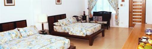фото отеля Puzzle Mansion Bed & Breakfast