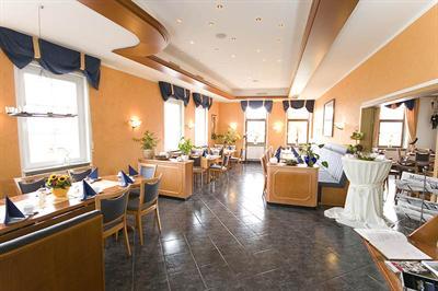 фото отеля Hotel Zum Augarten