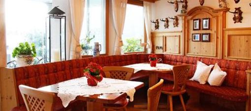 фото отеля Hotel Alpenrose Schenna