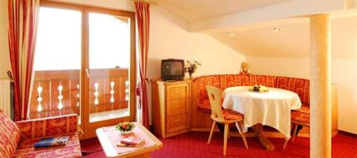 фото отеля Hotel Alpenrose Schenna