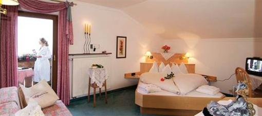 фото отеля Hotel Alpenrose Schenna