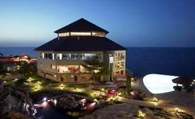 фото отеля Malaika Beach Resort