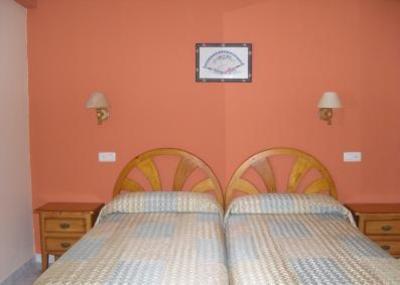 фото отеля Hostal Casa Lacreu