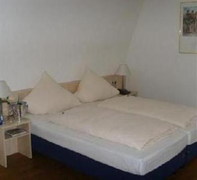 фото отеля Hotel Zur Laube