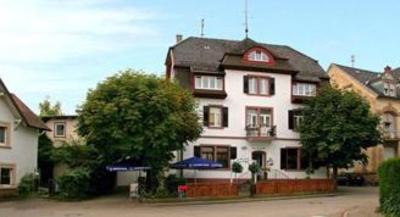 фото отеля Hotel Zur Laube