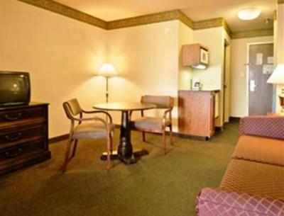фото отеля Pocahontas Days Inn & Suites