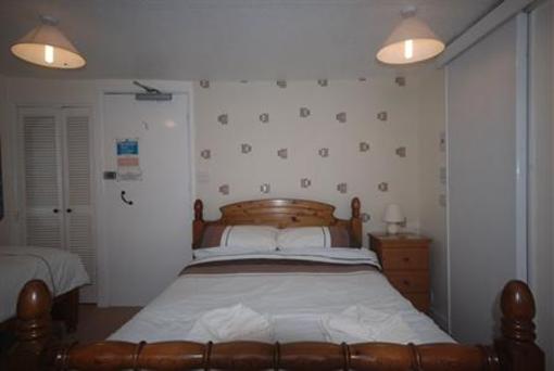 фото отеля Whitecliff Guest House