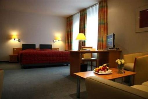 фото отеля Fffz Hotel Duesseldorf