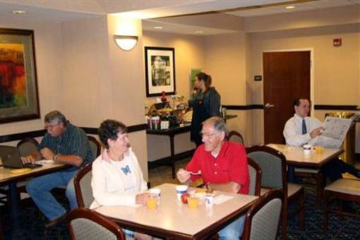 фото отеля Hampton Inn Maysville