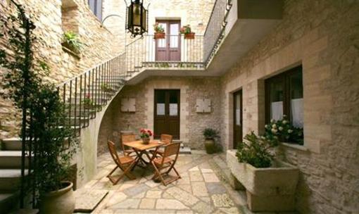 фото отеля Pietre Antiche Appartamenti