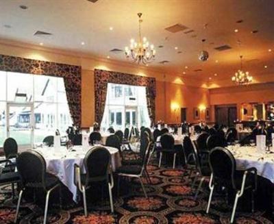 фото отеля Macdonald Craxton Wood Hotel