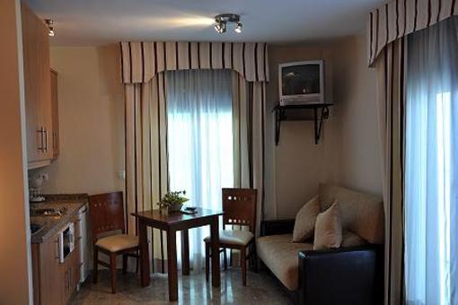 фото отеля Apartamentos La Fuente Cordoba