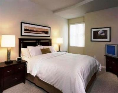 фото отеля Oakwood at Marquis on Cedar